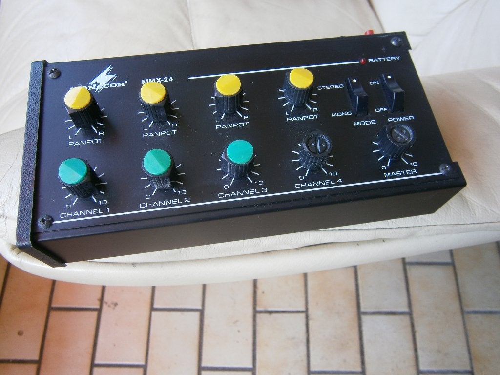 mengpaneel 4 kanaals Monacor, Ophalen of Verzenden, Gebruikt