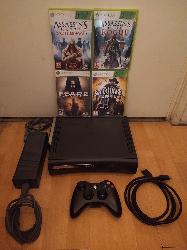 xbox 360 elite set, 360 Elite of Super Elite, Ophalen of Verzenden, Zo goed als nieuw, Met 1 controller