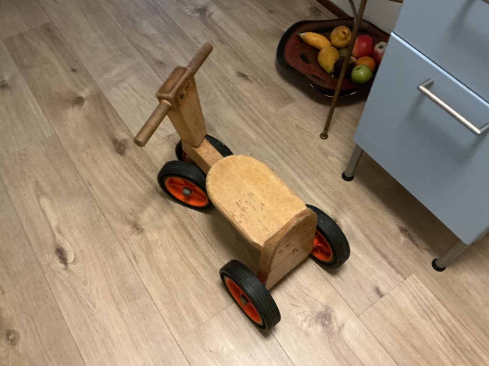Loopkarretje,van hout, Ophalen, Zo goed als nieuw