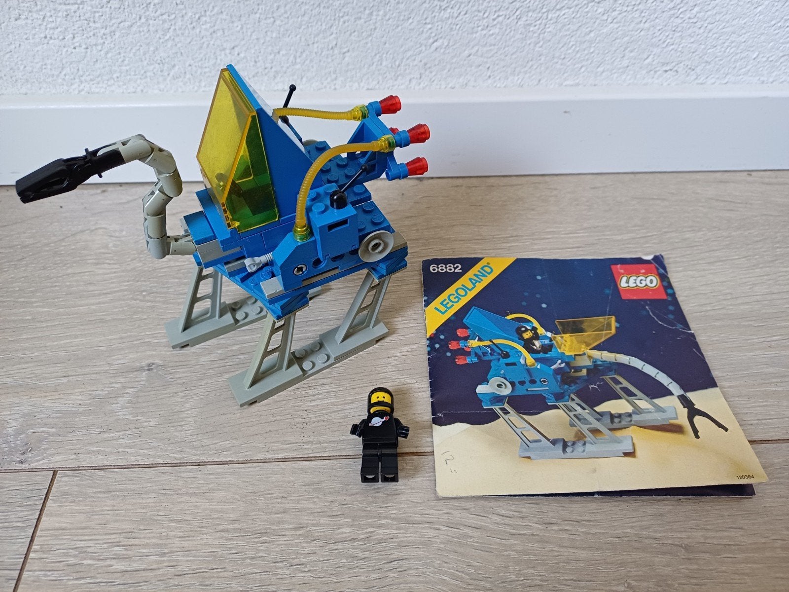 Lego classic space 6882, Kinderen en Baby's, Speelgoed | Duplo en Lego, Ophalen of Verzenden, Gebruikt