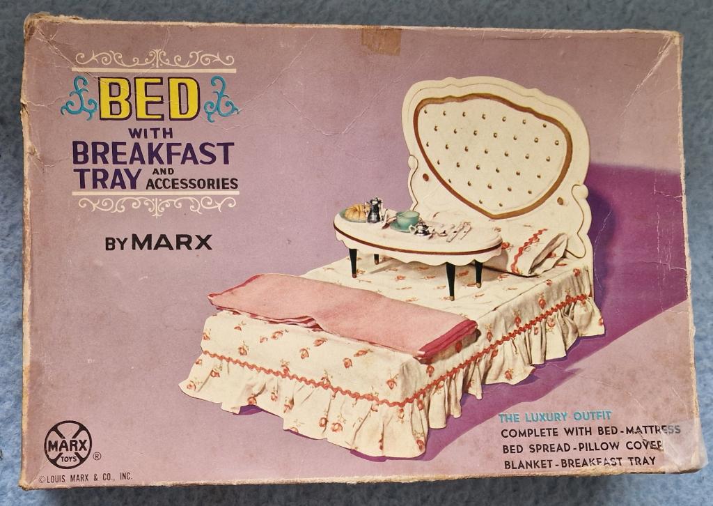 Vintage Marx Toys Poppenbed voor Barbie  (Jaren '60), Ophalen of Verzenden, Gebruikt, Accessoires