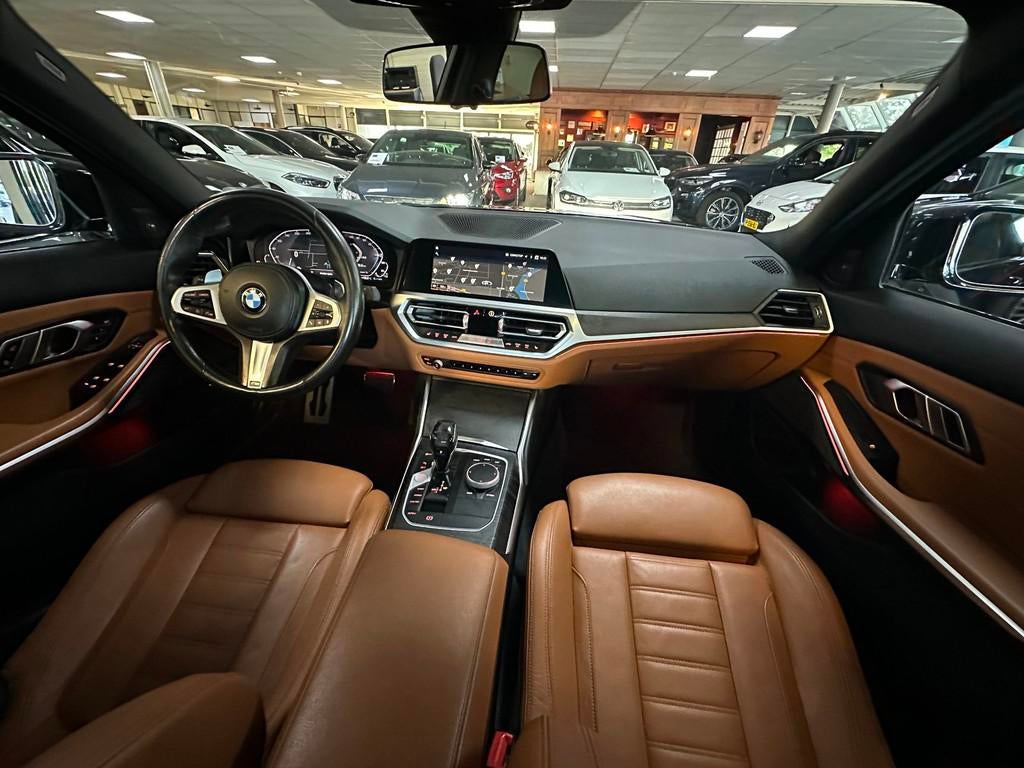 BMW 3-serie 330e eDrive Edition/CAMERA/CARPLAY/PANO-DAK/NL-A, Auto's, BMW, 1998 cc, Achterwielaandrijving, Gebruikt, Euro 6