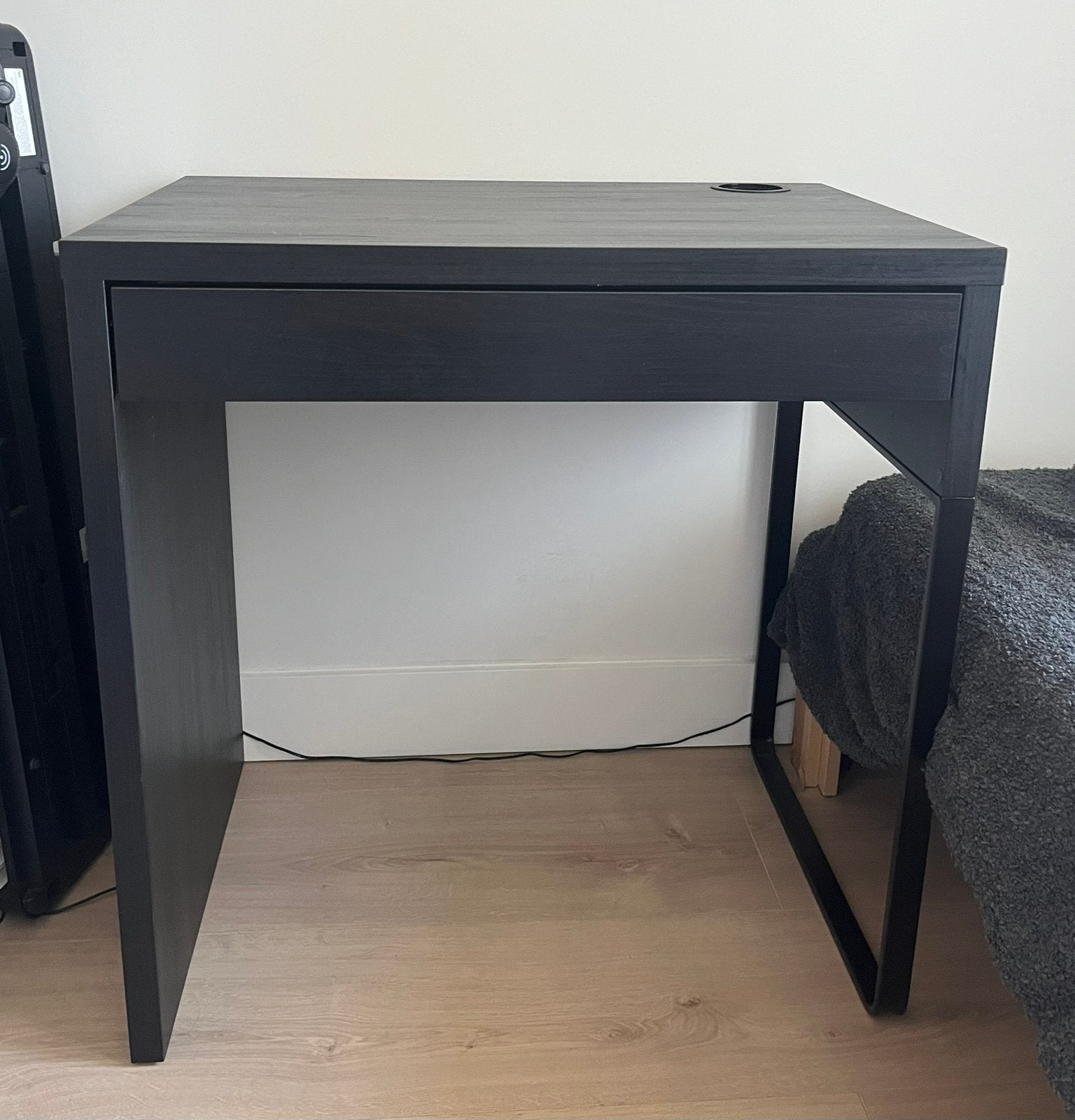 Ikea MICKE desk black/bureau zwart, Ophalen, Gebruikt