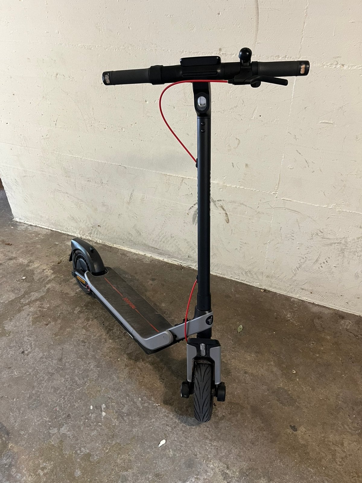 Ninebot e3 elektrische step, Fietsen en Brommers, Ophalen, Zo goed als nieuw, Elektrische step (E-scooter)
