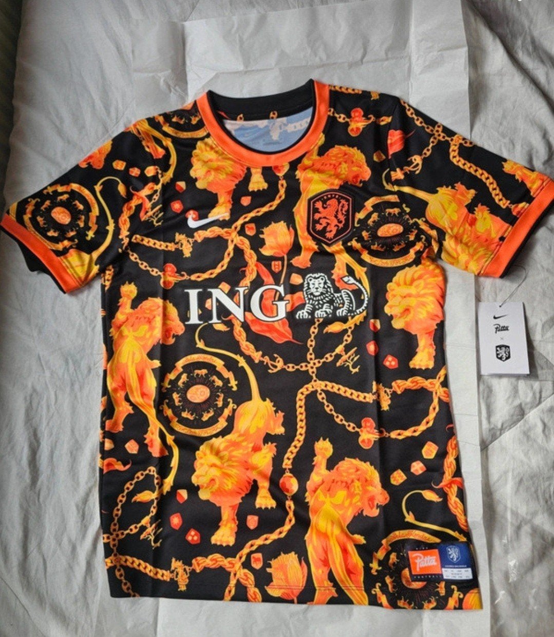Nike Patta KNVB Voetbalshirt Oranje Leeuw Maat M, Kleding | Heren, T-shirts, Maat 48/50 (M), Nieuw, Oranje, Ophalen of Verzenden