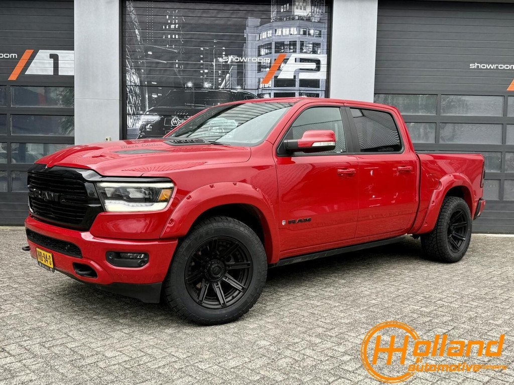 Dodge Ram 1500 4X4 5.7 V8 4x4 Crew Cab|laramie wide body!, Auto's, Automaat, Gebruikt, 8 cilinders, 5654 cc