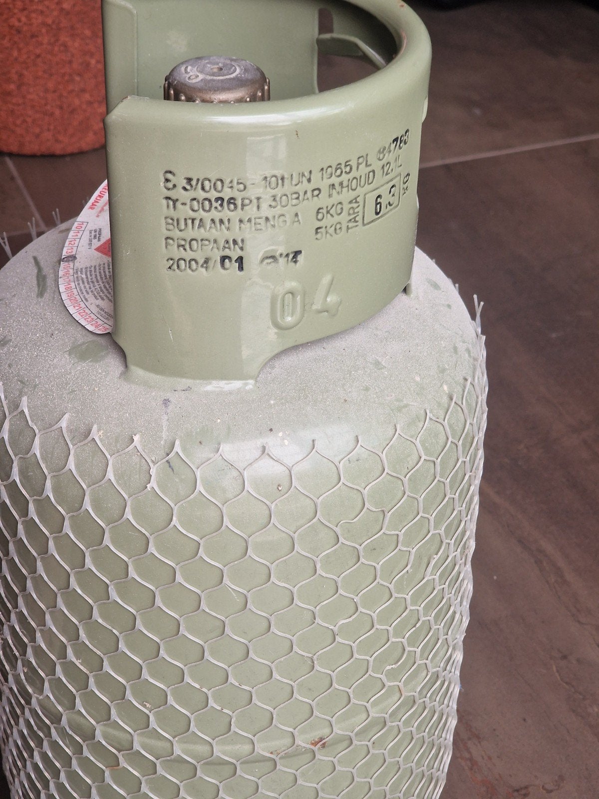 Gasfles met ongeveer 2 liter gas., Ophalen, Gebruikt, Rechthoekig