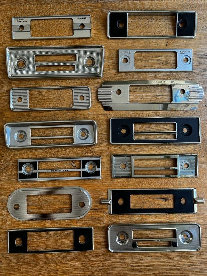 Oldtimer Autoradio Chroom Frontje, Auto diversen, Ophalen of Verzenden, Zo goed als nieuw