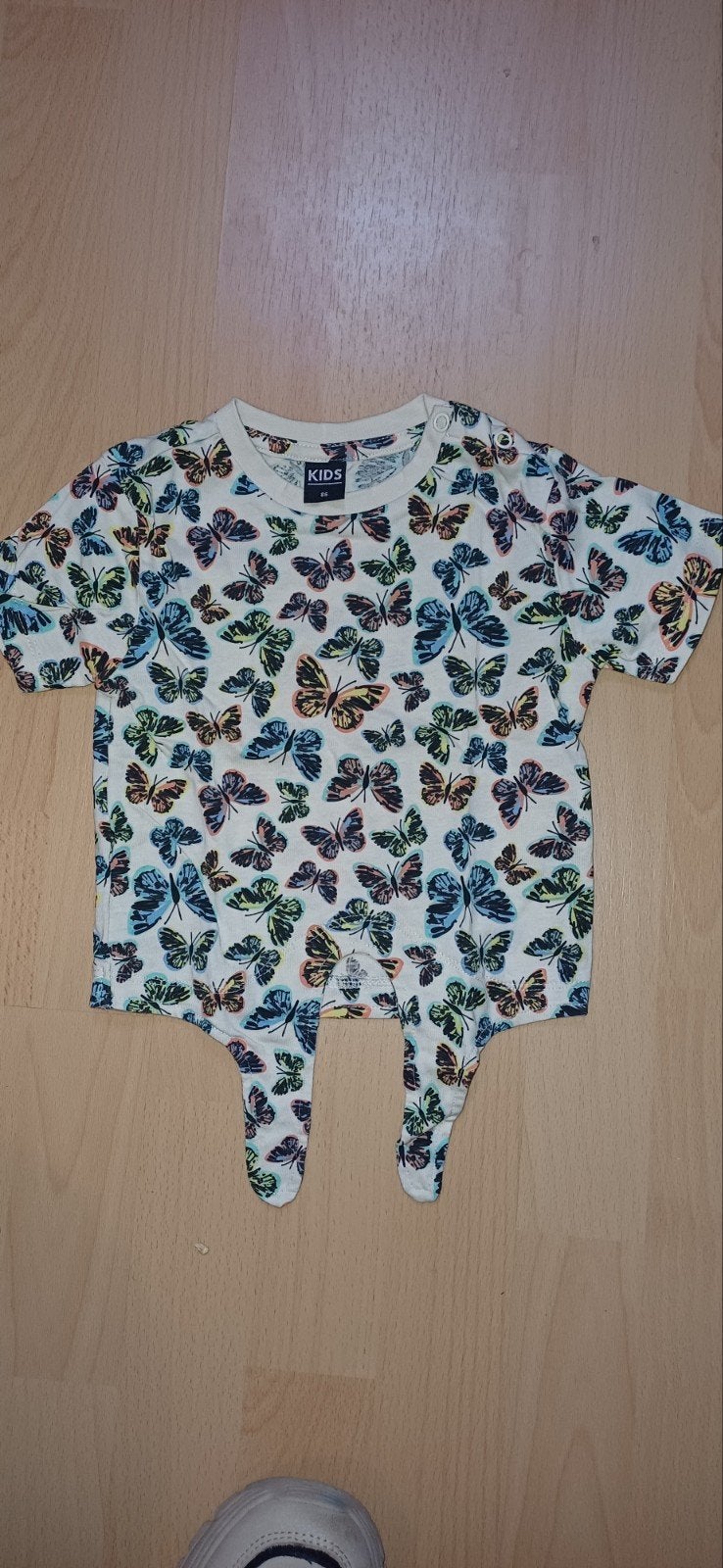 Nieuw shirtje met vlinders maat 86 van de Wibra, Kinderen en Baby's, Meisje, Nieuw, Ophalen of Verzenden, Wibra
