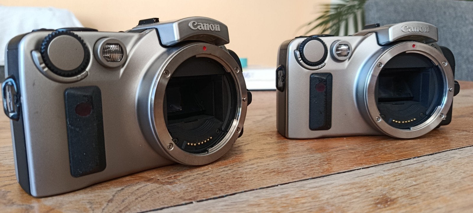 2x canon EOS Ix, Audio, Tv en Foto, Fotocamera's Analoog, Ophalen of Verzenden, Spiegelreflex, Canon