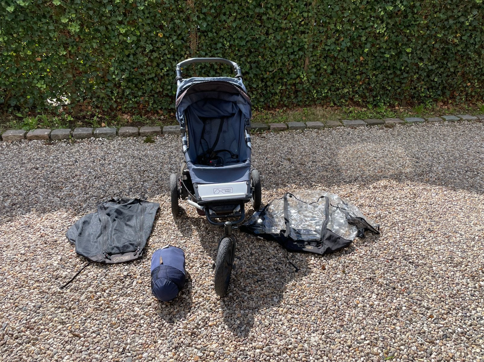 Mountain Buggy kinderwagen met accesoires, Ophalen, Gebruikt
