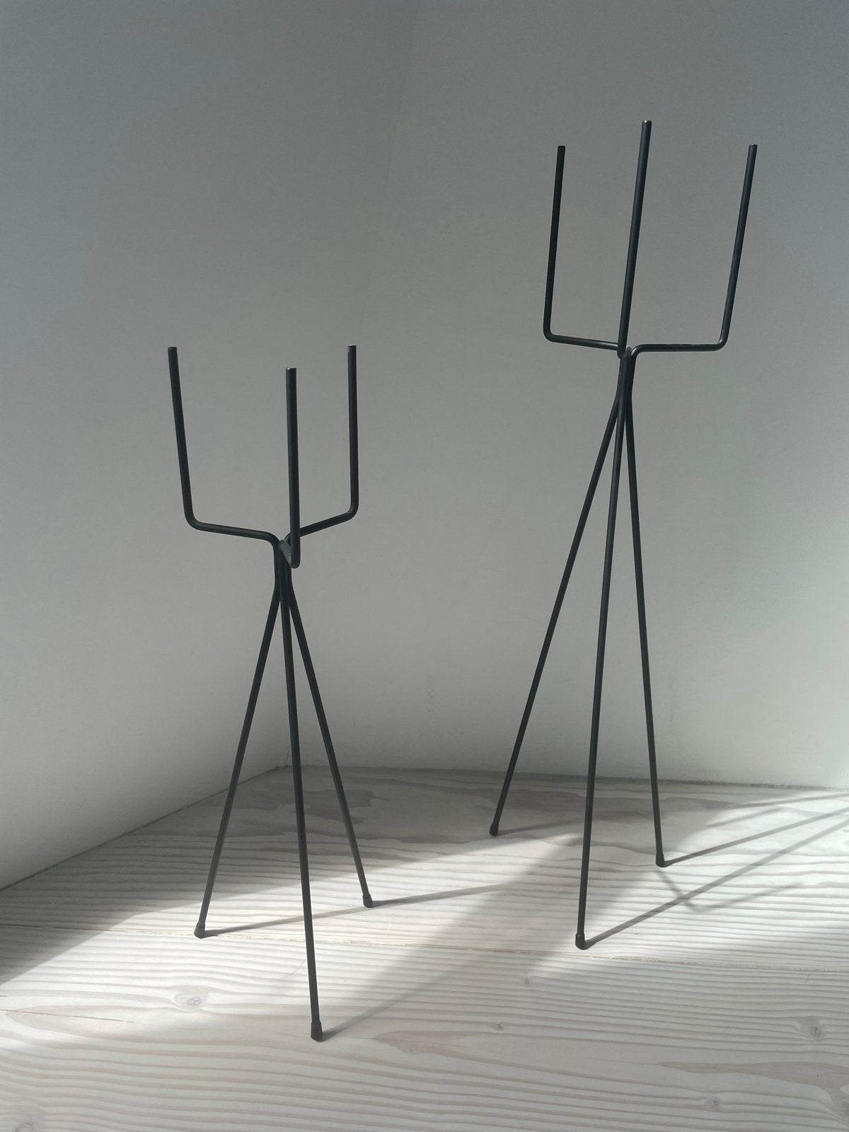 Ferm Living Plantenstandaard Zwart - Set van 2 (S+L), Ophalen, Zwart, Nieuw, Metaal