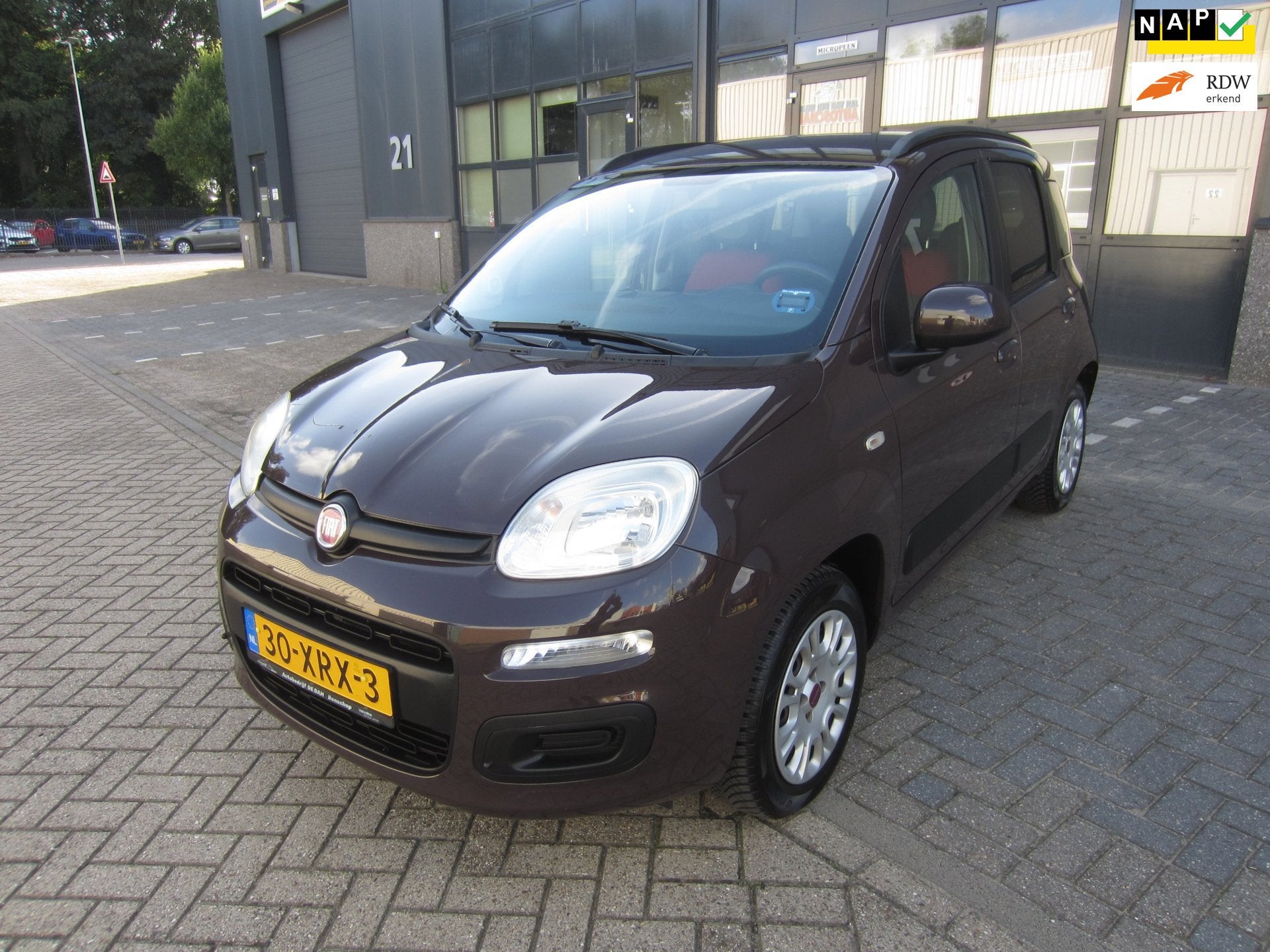 Fiat Panda 0.9 TwinAir Lounge 2012 Airco 34.000KM NAP! APK!, Voorwielaandrijving, Panda, Bruin, Origineel Nederlands