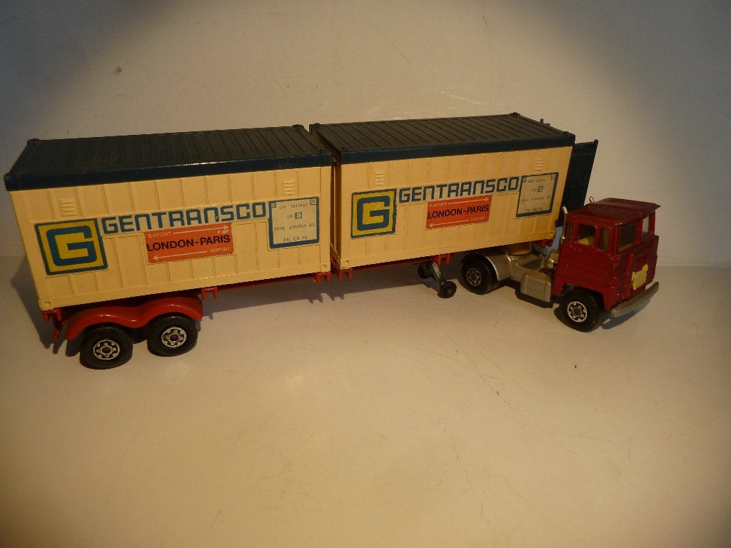 MATCHBOX:  SCAMMELL TRACTOR K17 + AANHANG( Super Kings), Ophalen of Verzenden, Gebruikt, Bus of Vrachtwagen