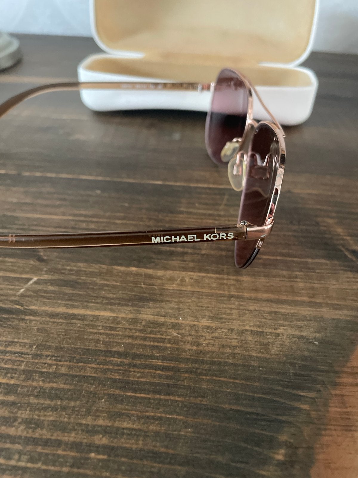 Michael Kors Zonnebril met etui, Sieraden, Tassen en Uiterlijk, Zonnebrillen en Brillen | Dames, Overige merken, Gebruikt, Zonnebril