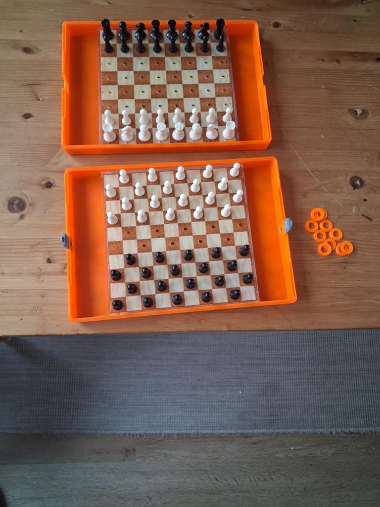 Reisspel van dammen en schaken., Een of twee spelers, Ophalen of Verzenden, Gebruikt, Reisspel