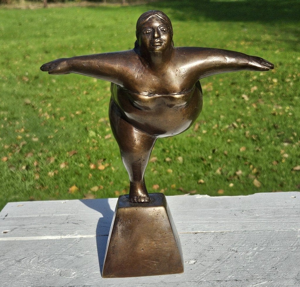 DIKKE DAME / bronzen beeld / linkerbeen naar achter, Ophalen of Verzenden, Handgemaakt, Brons, Beeld