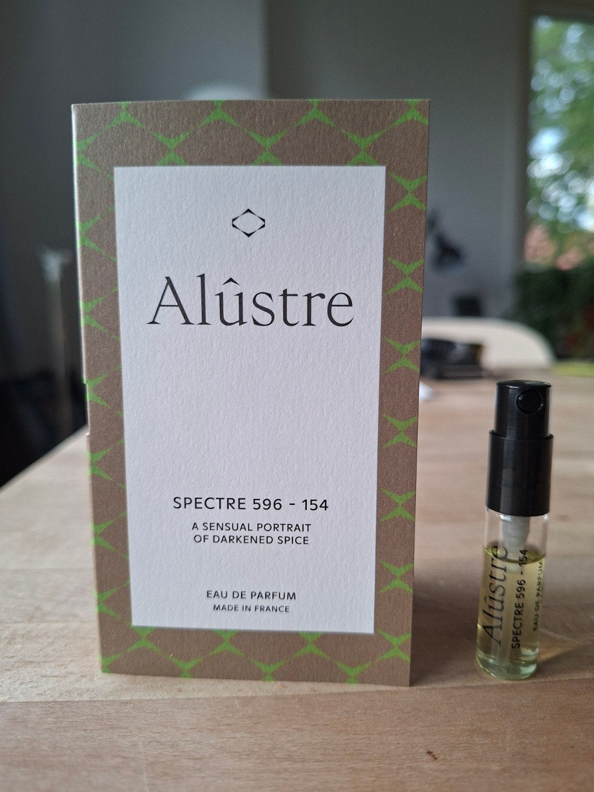 Alûstre Spectre 596-154 A Sensual Portrait of Darkened Spice, Ophalen of Verzenden, Nieuw