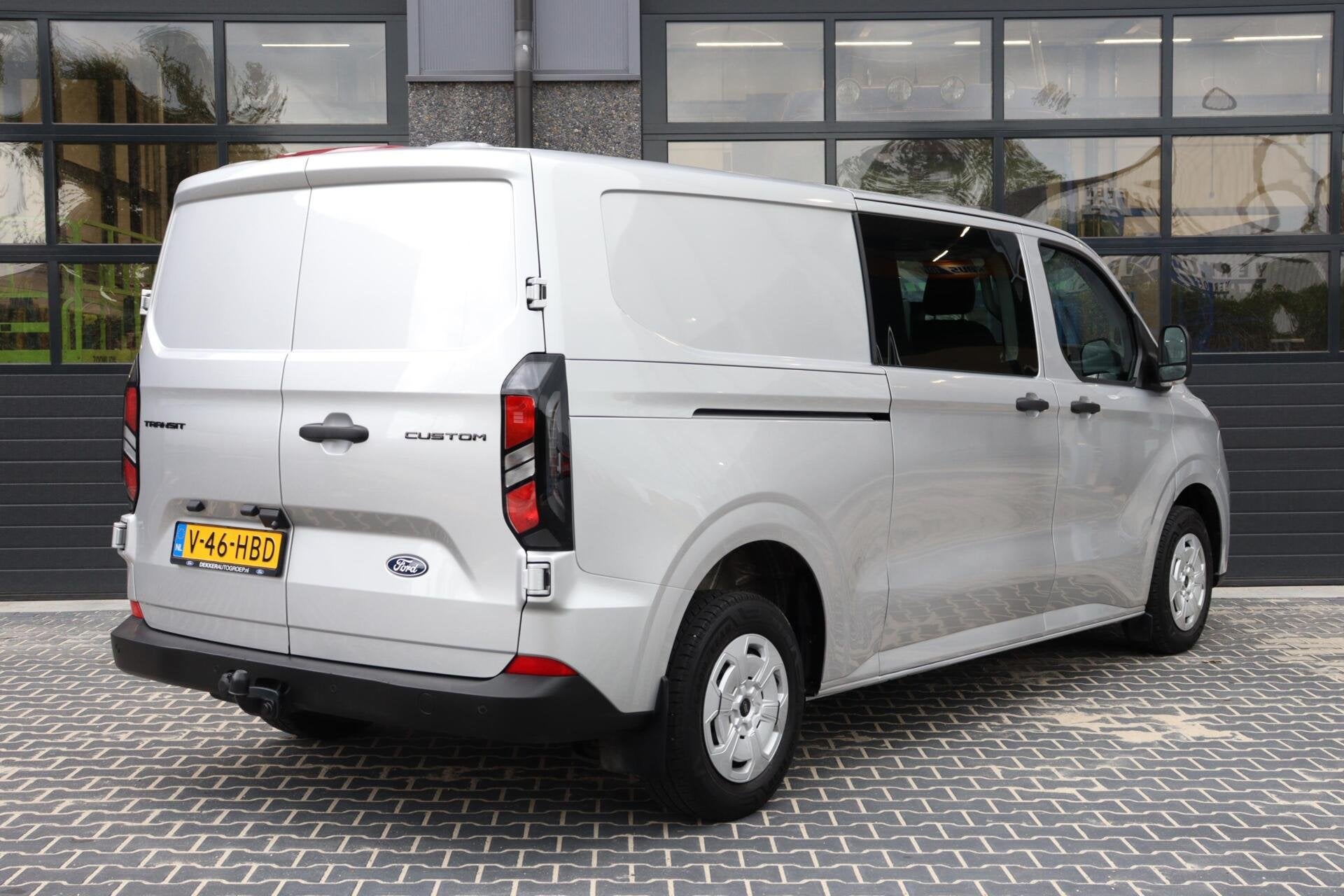 Ford Transit Custom 2.0 TDCI L2H1 l DUBBEL CABINE l CARPLAY, Voorwielaandrijving, Gebruikt, 4 cilinders, Met garantie (alle)