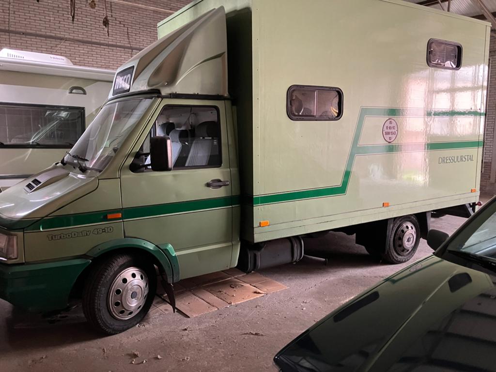 Te koop Iveco Daily paardenwagen 1991, Auto's, Bestelauto's, Particulier, Iveco, Diesel, Handgeschakeld, Origineel Nederlands