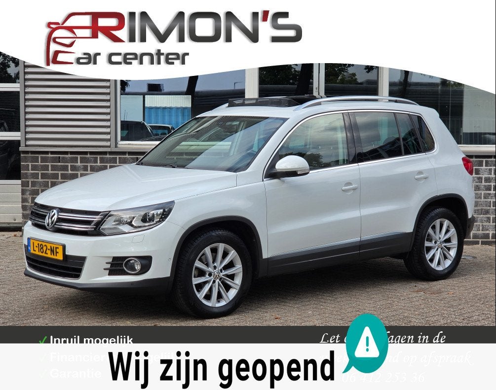Volkswagen Tiguan 1.4 TSI Sport&Style Pano Leder Navi Trekha, Auto's, Euro 5, 15 km/l, Gebruikt, 4 cilinders