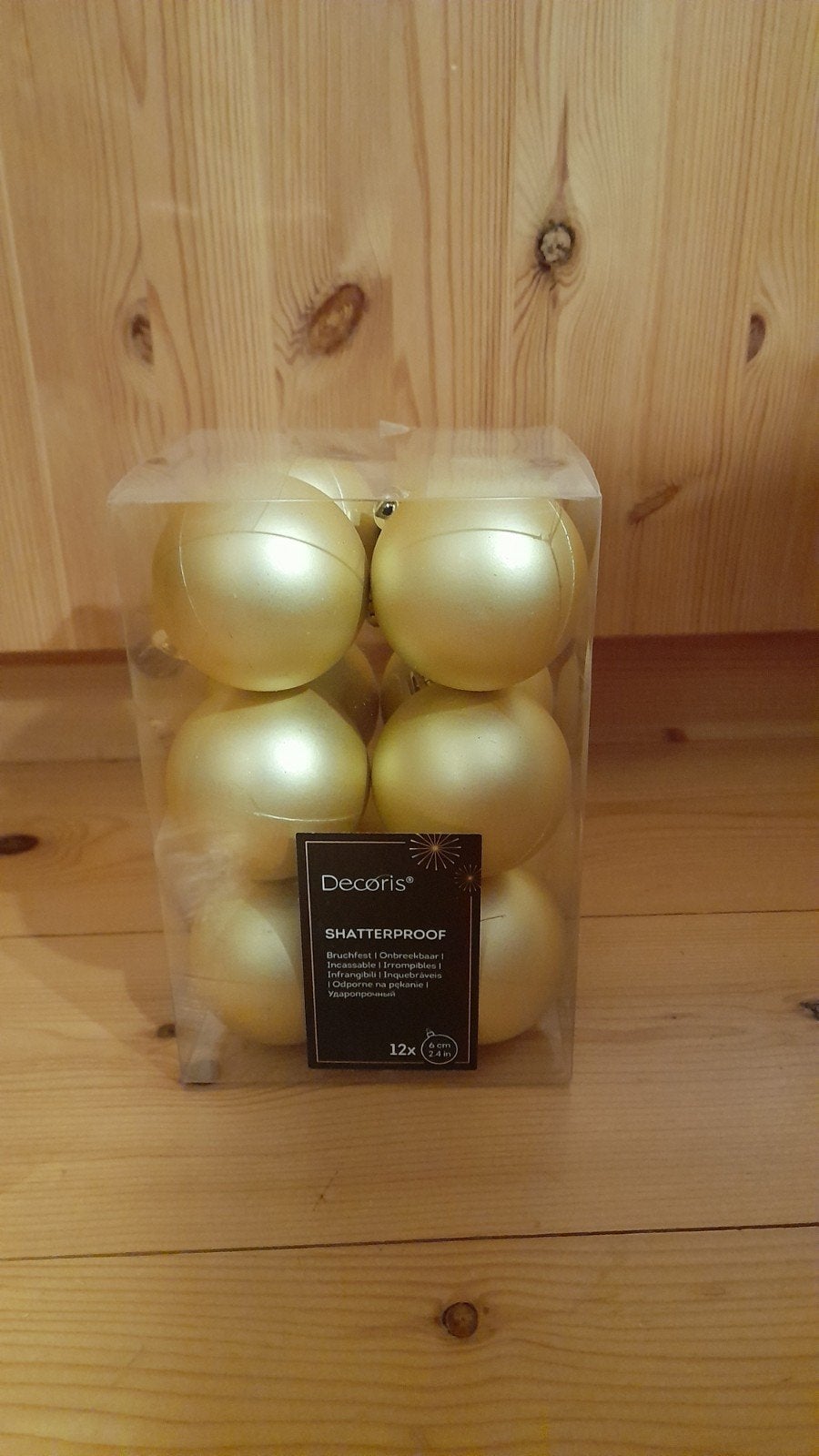 Kerstballen onbreekbaar goud 12 per doosje of 60 in totaal, Ophalen of Verzenden, Nieuw