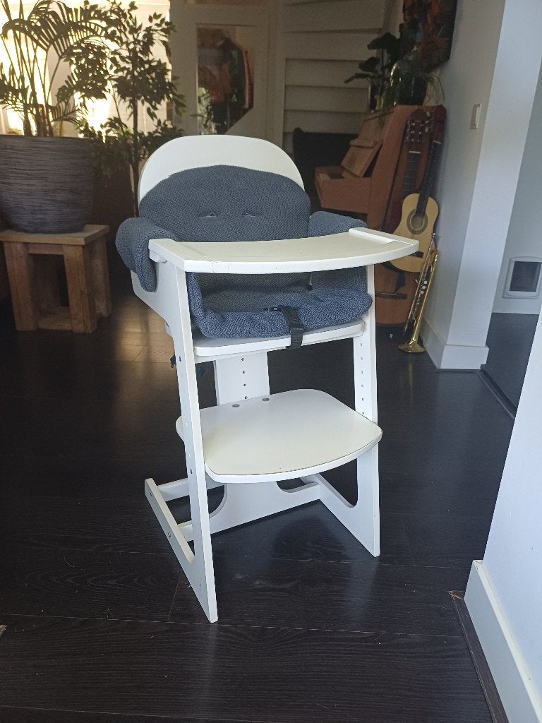 Prenatal houten kinderstoel (soort trip trap) met kussen, Ophalen, Gebruikt, Overige typen, Gordel(s)