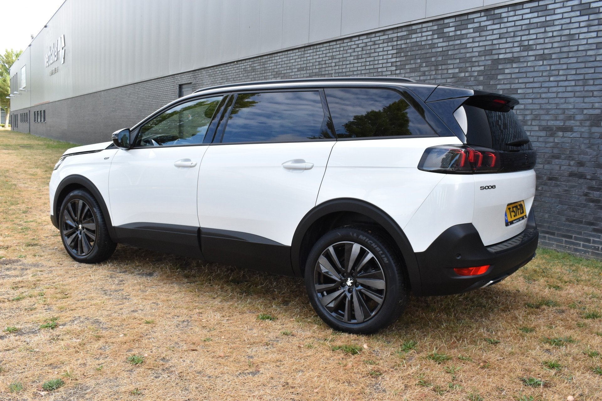 Peugeot 5008 1.2 GT 7-persoons Pano Automaat Navi (bj 2023), 15 km/l, Gebruikt, Euro 6, 1199 cc