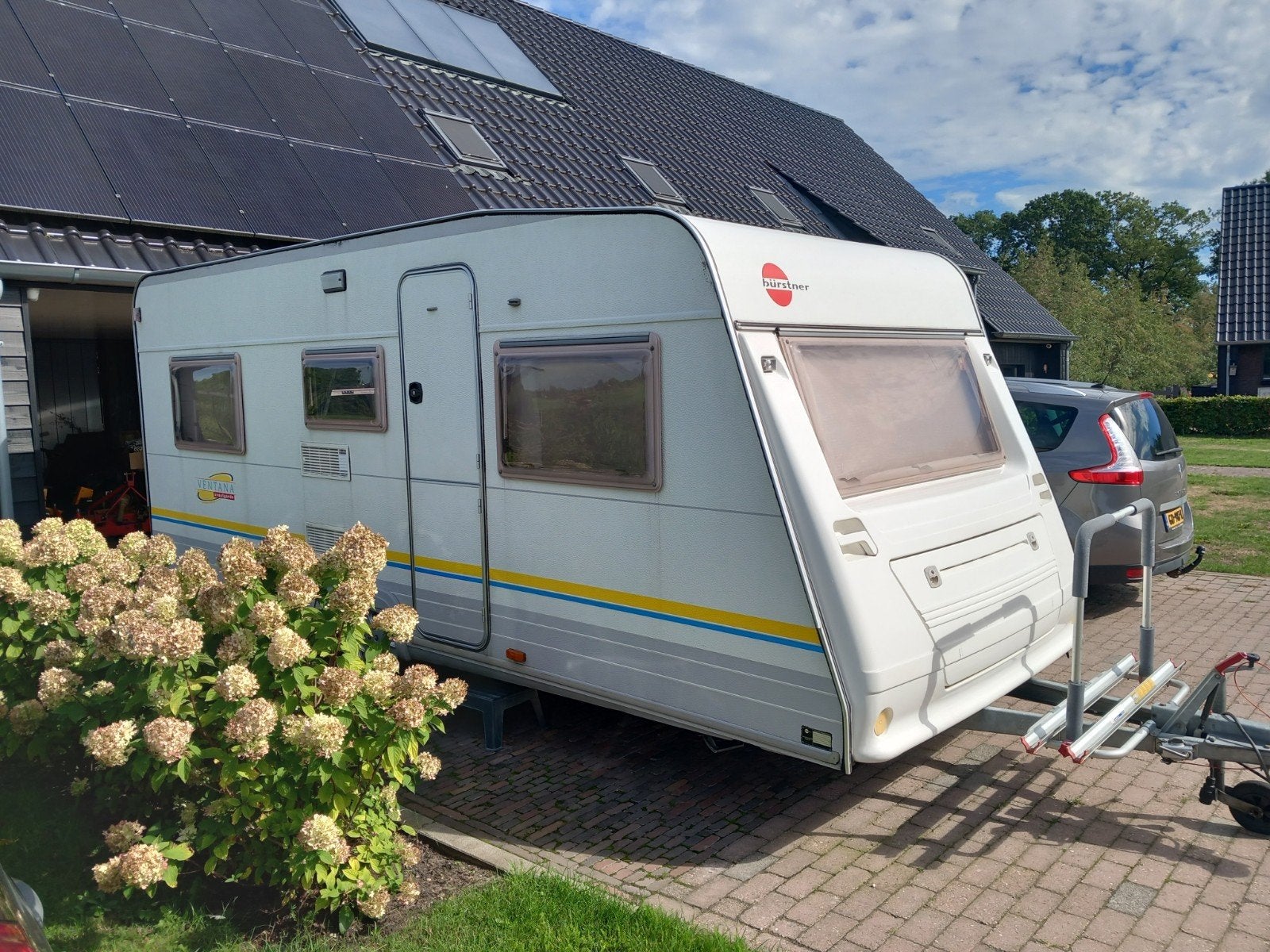 Burstner Ventana Avantgarde, 5pers. stapelbed fietsendrager, Ophalen, Gebruikt