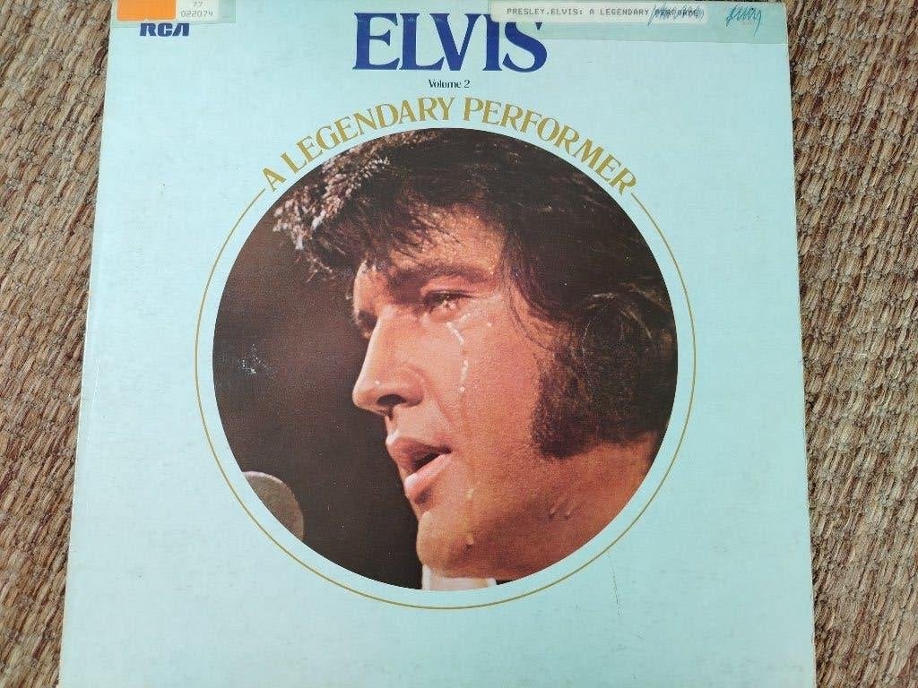 LP Elvis :volume 2 a Legendary Performer, Cd's en Dvd's, Ophalen of Verzenden, Gebruikt, 12 inch