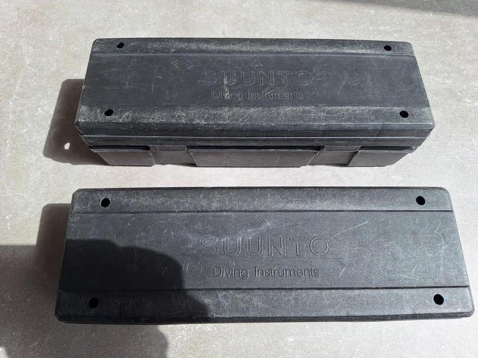 2x Suunto beschermbox voor console, Watersport en Boten, Duiken, Ophalen of Verzenden, Gebruikt, Overige typen
