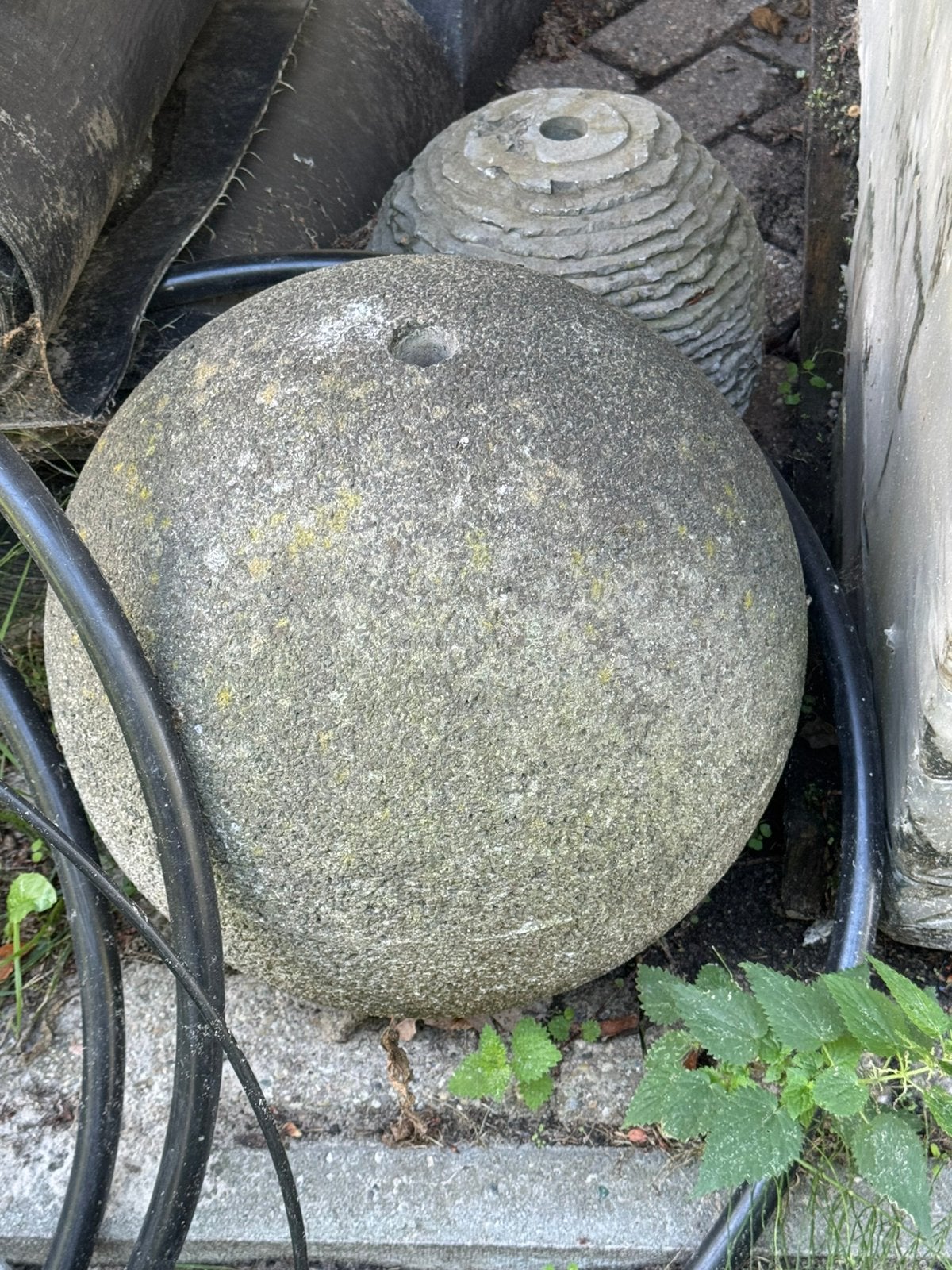 Waterornament bollen, Ophalen, Gebruikt, Beton, Waterornament