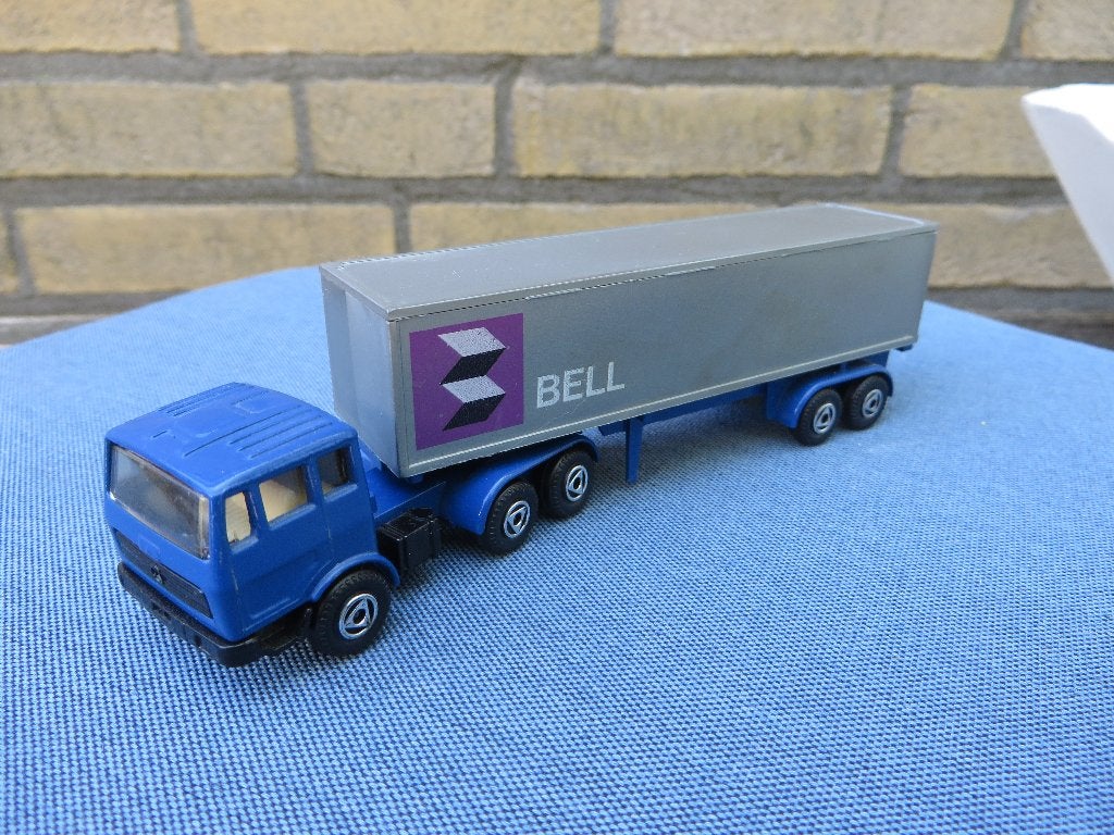 Efsi Mercedes Truck en Trailer BELL, Ophalen of Verzenden, Gebruikt, Bus of Vrachtwagen