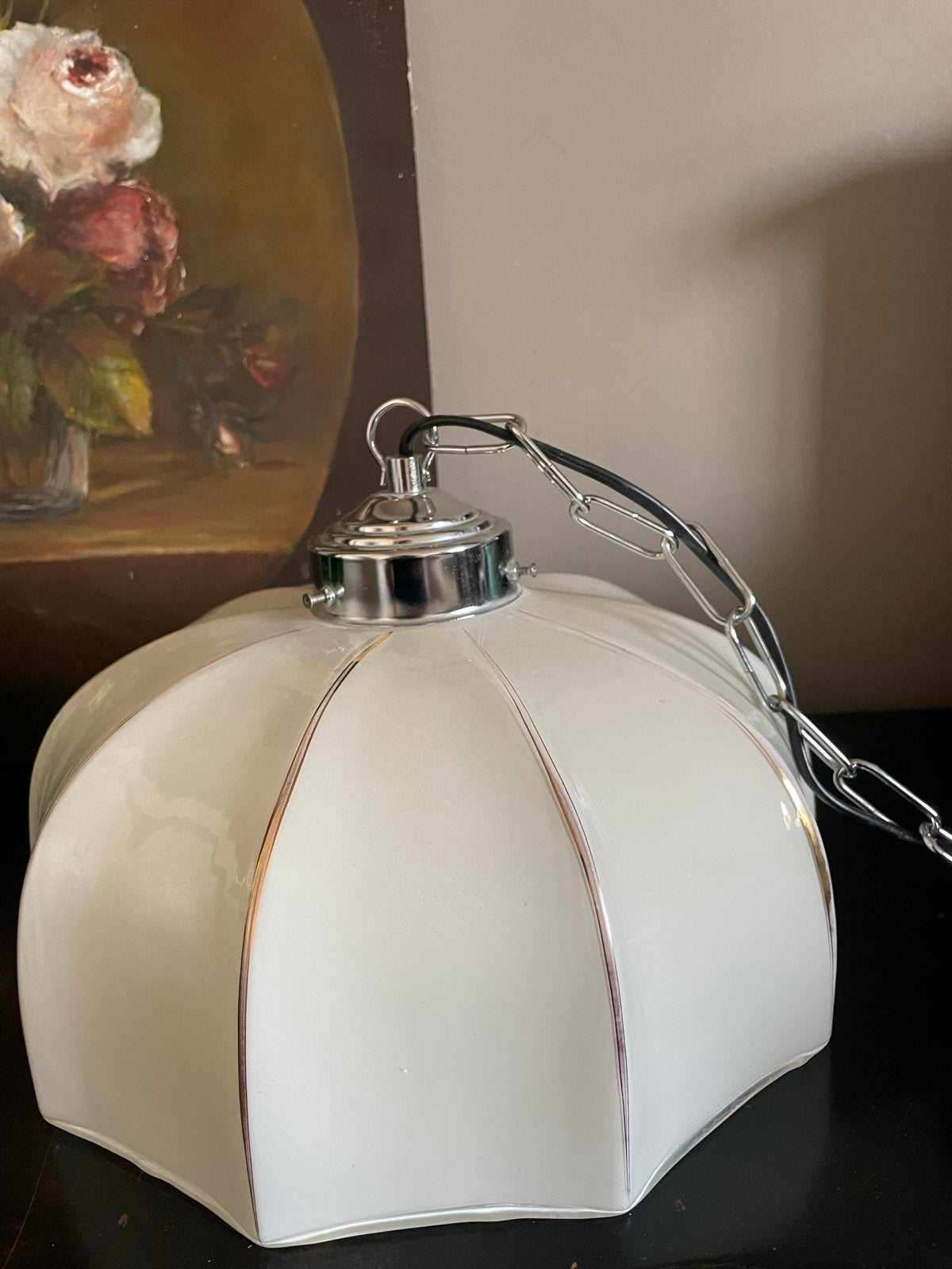 Vintage glazen hanglamp met  goudkleurige jaren 30 stijl, Huis en Inrichting, Ophalen of Verzenden, Gebruikt, Glas