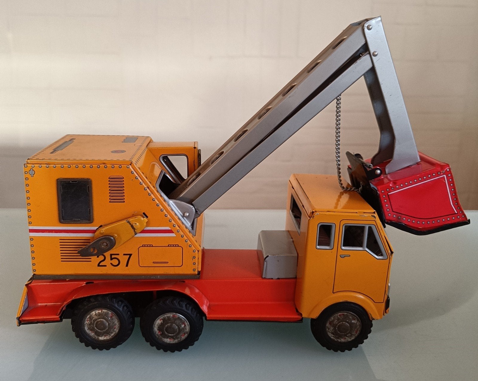 Oude blikken graafmachine/vrachtwagen Daiya Japan., Antiek en Kunst, Ophalen of Verzenden