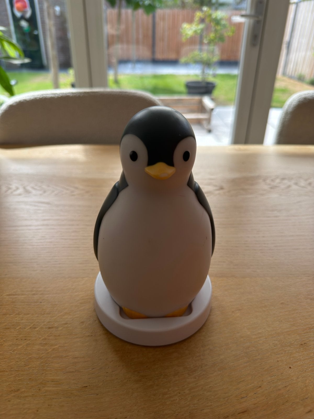 Zazu wekker pinguïn met oplader - werkt perfect, Ophalen of Verzenden, Gebruikt, Digitaal