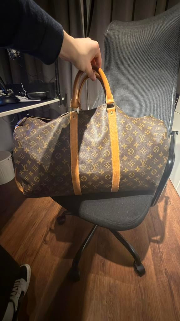 Louis Vuitton Bandoulière 55, Origineel, schouderband & slot, 40 tot 60 cm, 20 tot 30 cm, Bruin, Minder dan 35 cm