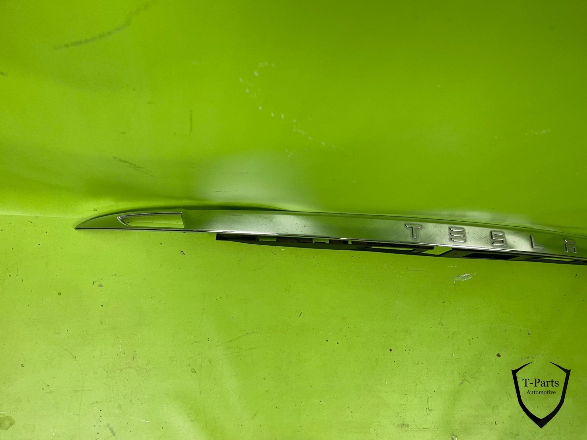 tesla model S achter chrome lijst kofferklep, Info@fabrikant.eu, Ophalen of Verzenden, Bumper, Fabrikantstraat 1
1000 AA  Amsterdam