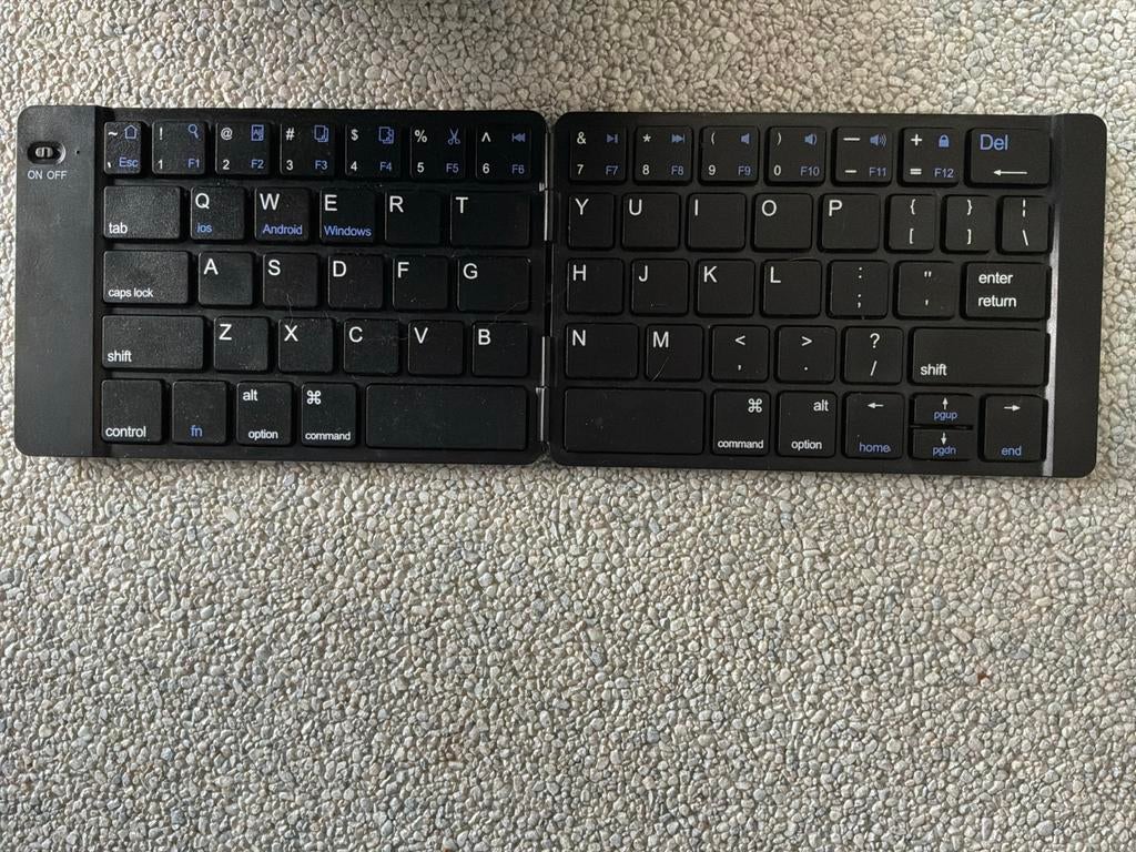 Opvouwbaar Draadloos Toetsenbord - Compact & Draagbaar, Computers en Software, Toetsenborden, Zo goed als nieuw, Qwerty, Draadloos