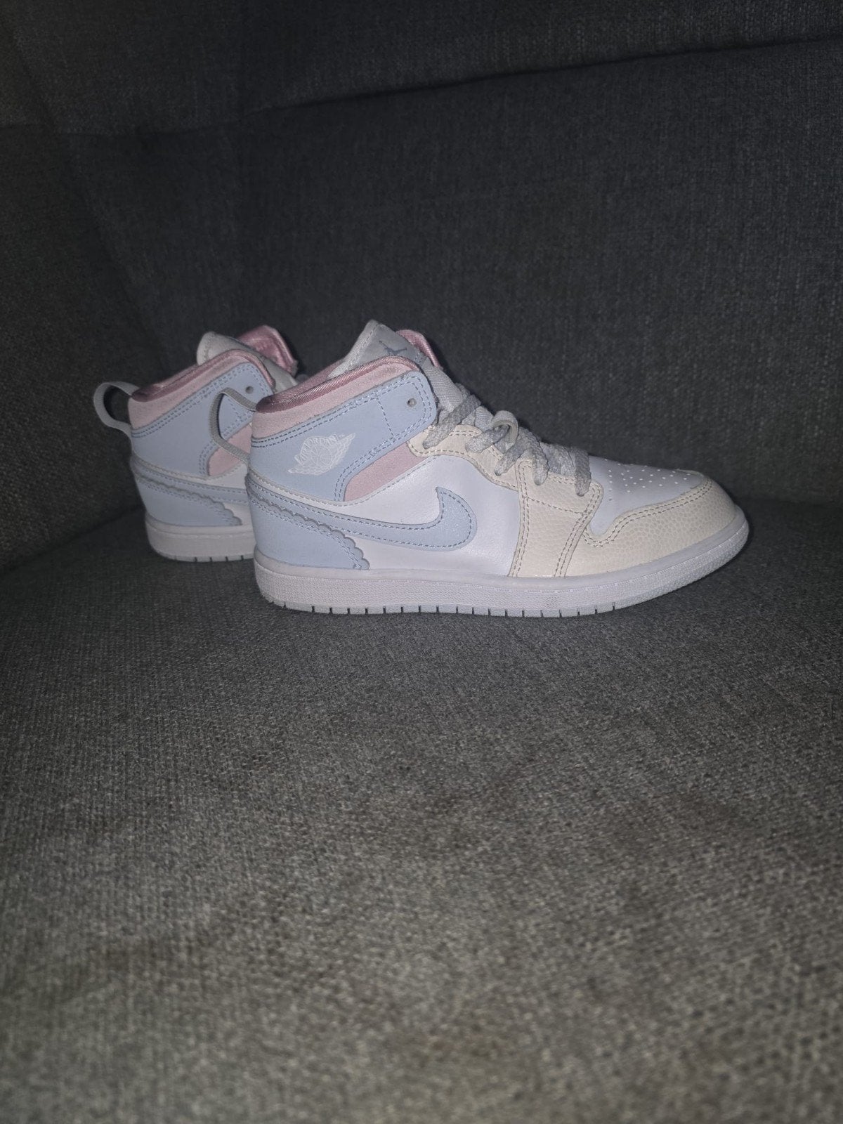 Jordan 1 meisjes schoenen maat 34 - Zo goed als nieuw, Meisje, Schoenen, Ophalen of Verzenden, Zo goed als nieuw