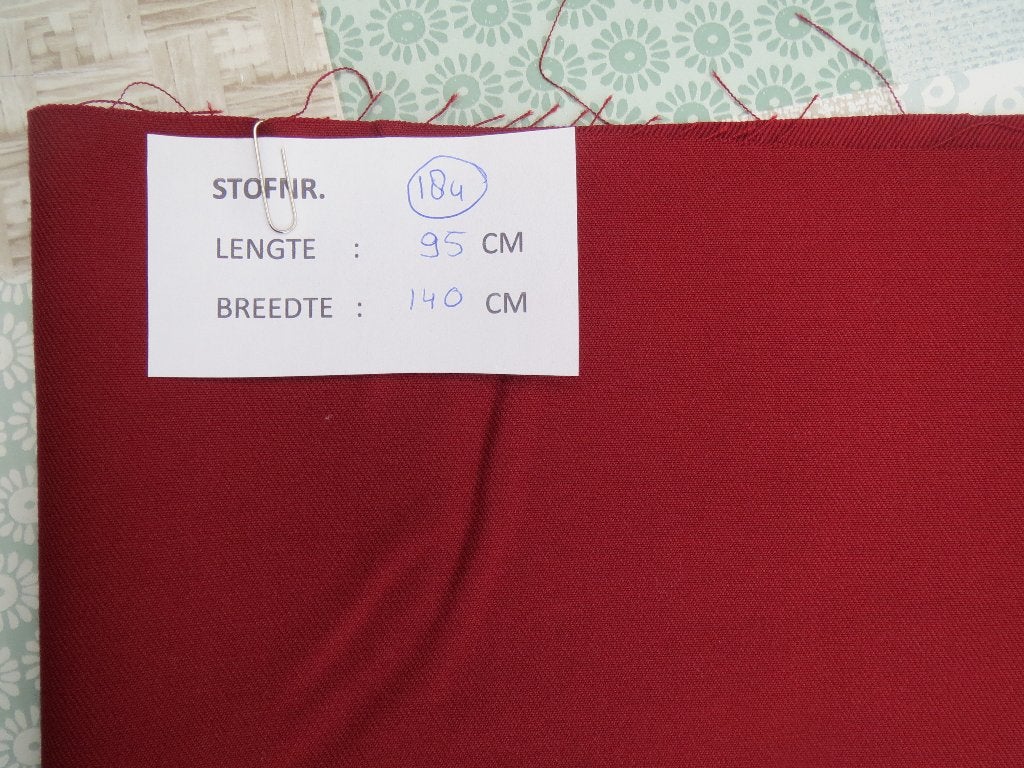 Lap stof (steenrood/middenrood) 70% plyester/30% viscose, Bruin, 120 cm of meer, Nieuw, Ophalen of Verzenden