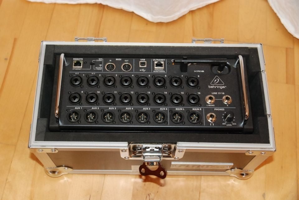Behringer X Air XR18, Muziek en Instrumenten, Mengpanelen, Ophalen of Verzenden, Zo goed als nieuw