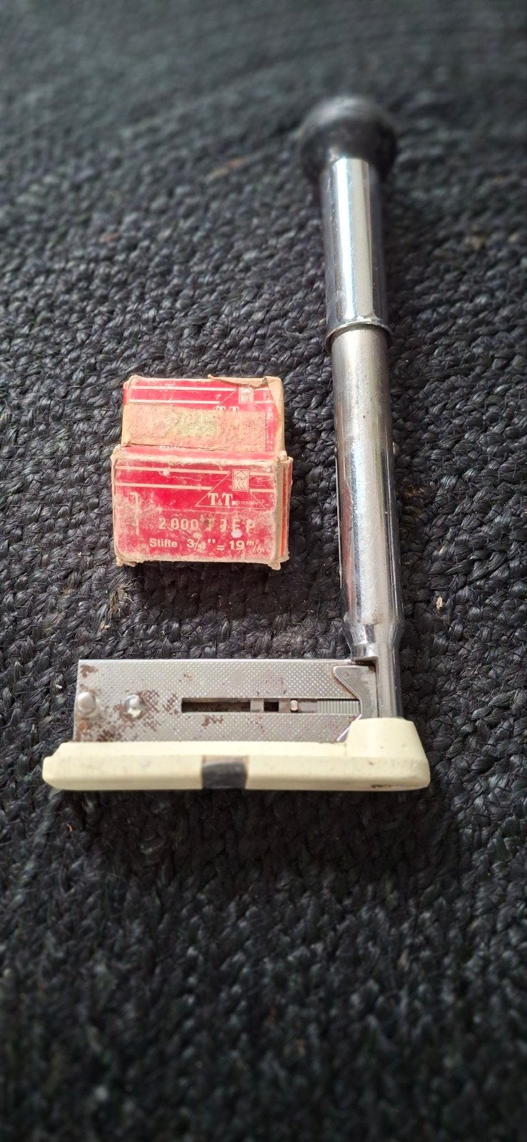 Vintage nietmachine met nietjes - D.B. Pat. 1091500, Ophalen of Verzenden