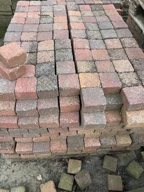 Gekleurde betonnen klinkers 10x10 cm, Tuin en Terras, Ophalen, Gebruikt, Klinkers, 10 m² of meer