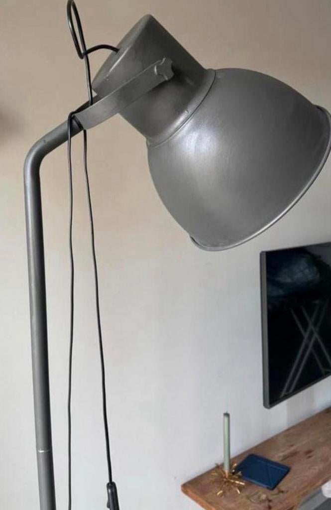 IKEA Hektar Staande Lamp - Donkergrijs, Huis en Inrichting, Ophalen, Gebruikt, Metaal, 150 tot 200 cm
