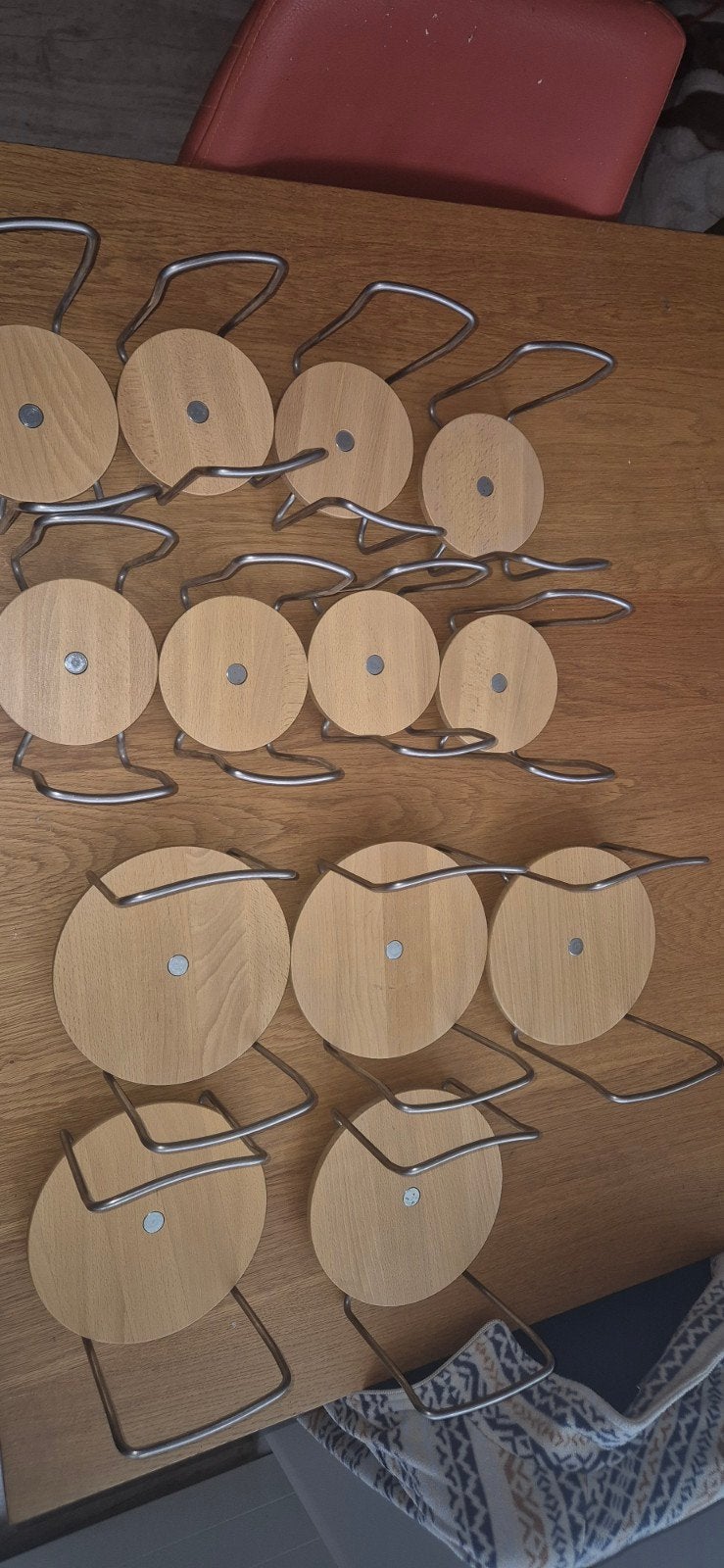 IKEA VARIERA Bordenhouders (7x groot, 8x klein), Ophalen of Verzenden, Overige stijlen, Bord(en)