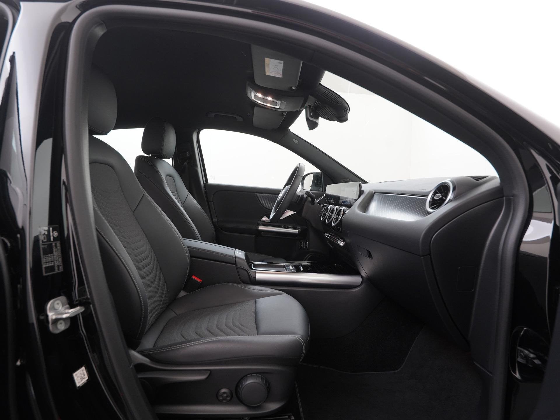 Mercedes-Benz GLA-klasse 250e Business Line Facelift | Wides, 12 maanden, Leder en Stof, Zwart, Bedrijf