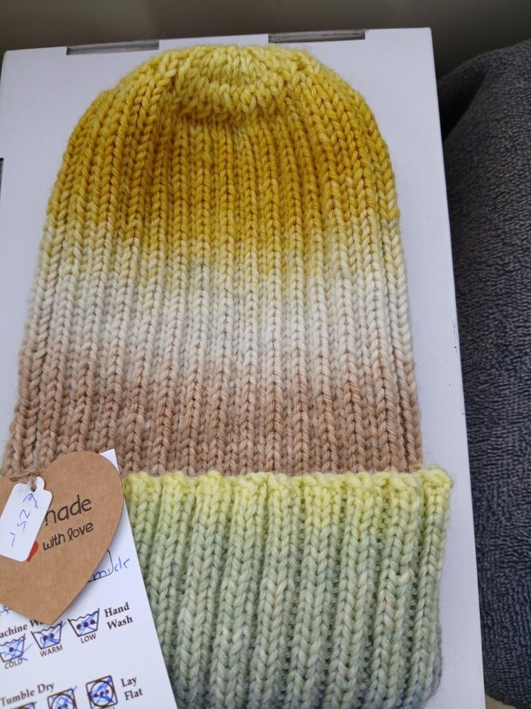 Handgebreide muts, Ophalen of Verzenden, Nieuw, Maat 38/40 (M), Muts