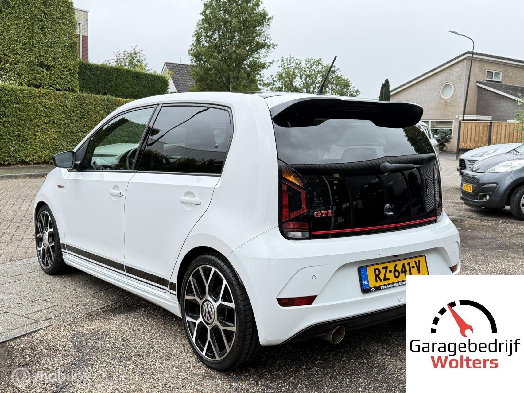Volkswagen Up! 1.0 TSI GTI 150PK+ OPEN LUCHT FILTER SP.UITLA, 970 kg, Stof, 4 stoelen, Wit