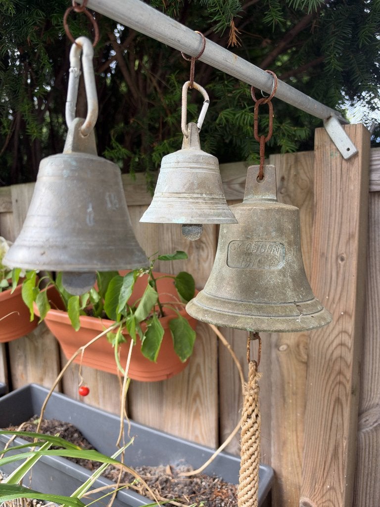 Prachtige set van 3 vintage bronzen scheepsbellen ), Ophalen